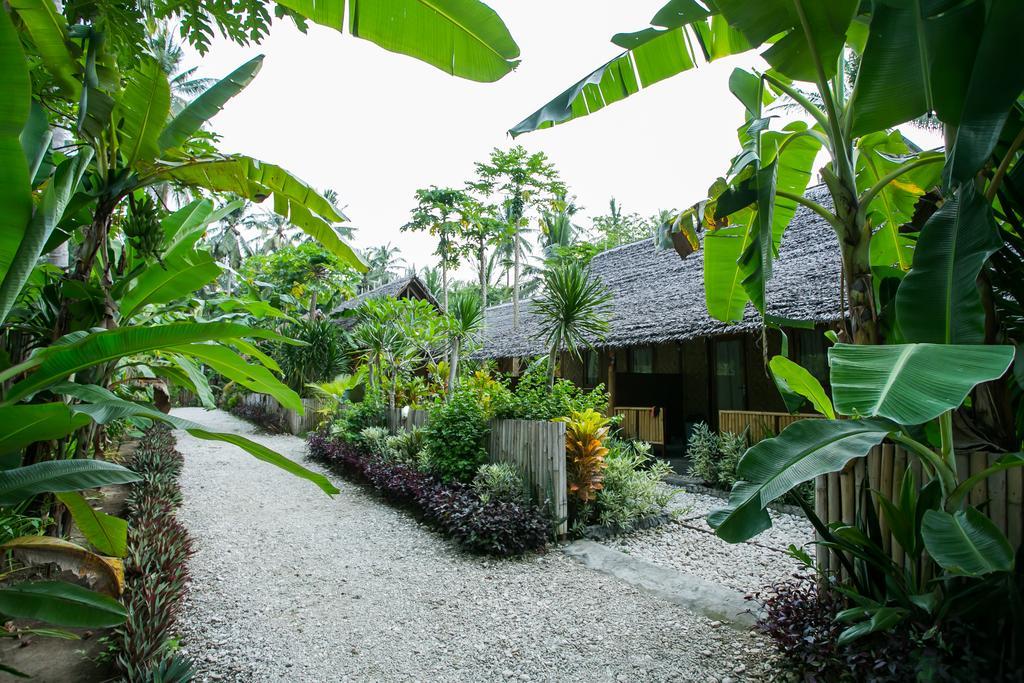 Full Moon Hostel Nusa Penida Exteriör bild