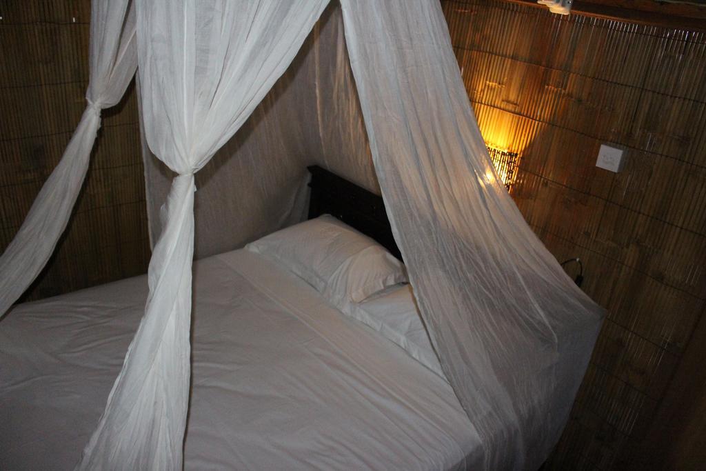 Full Moon Hostel Nusa Penida Exteriör bild